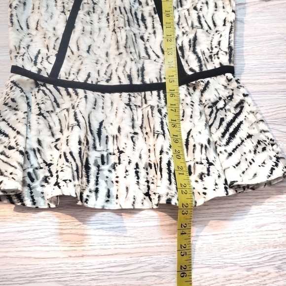 PARKER Zebra Print Peplum Top - Picture 7 of 8